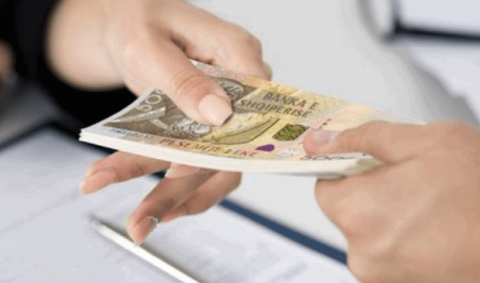 Pagat rriten me ritme me te larta se pensionet: Thellohet hendeku ne 2020